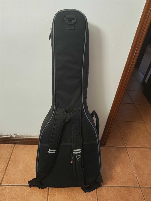 Guitarra eletro-acústica Michell