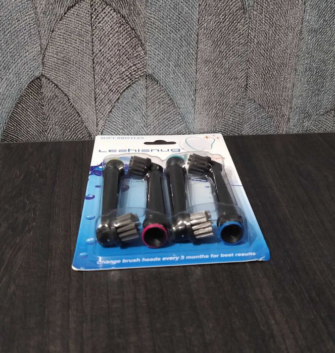 Насадки Precision Clean Black на електричну зубну щітку Oral-B Braun