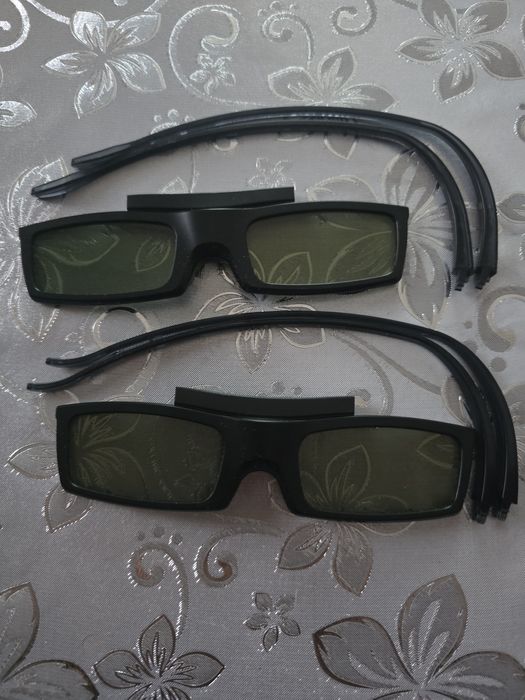 Okulary aktywne 3D dwie pary