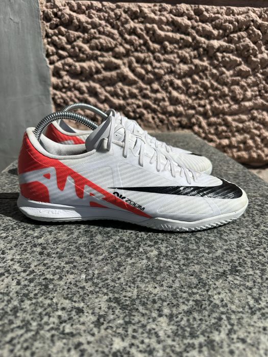 Футзалки Nike Air Zoom Mercurial Vapor 15 Academy IC (DJ5633-600) оригінал 41 розмір