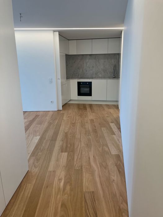 Aluga-se T1 centro Trofa