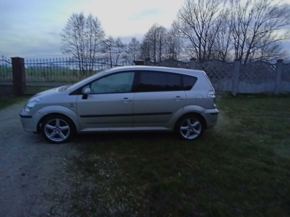 Toyota Corolla Verso 2,2 d-cat 177km Avensis wszystkie części