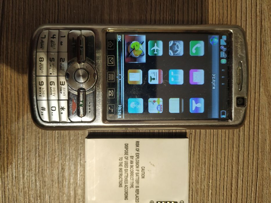 Телефон Anycool (под ремонт)