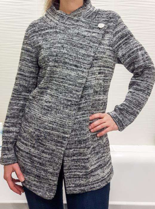 Nowy cieply sweter - dobra jakość