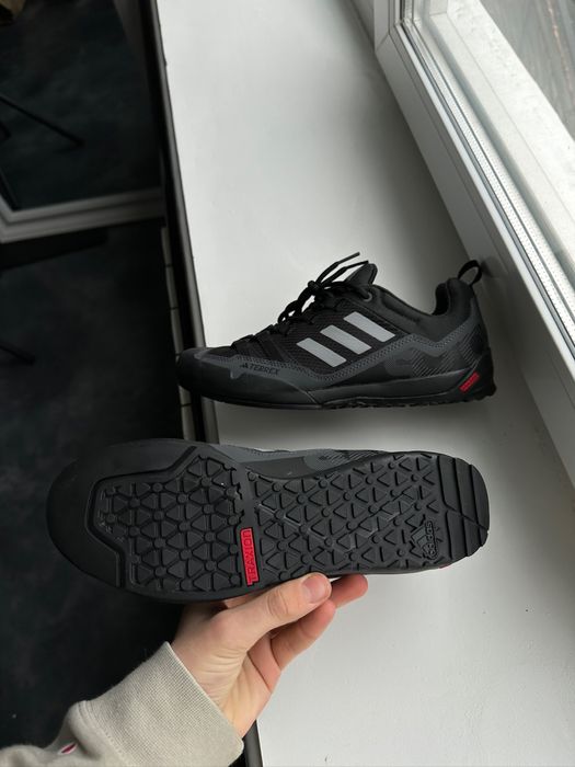 Оригинал! Кросівки adidas Traxion. Нові!Розмір 41 (26 см)