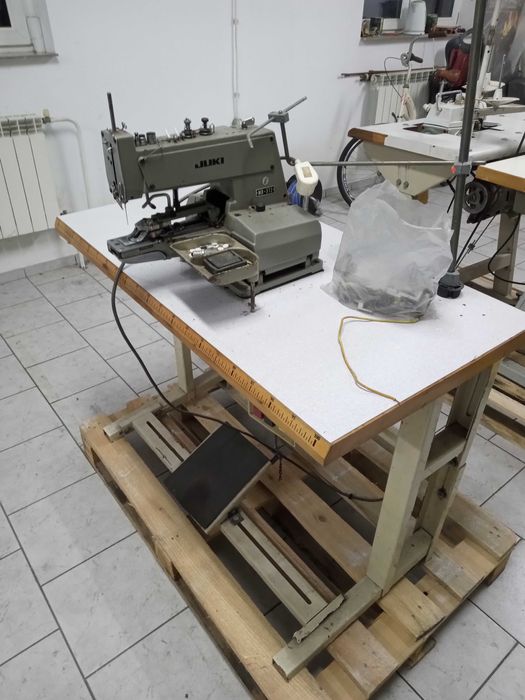 Guzikarka Juki Mb 372