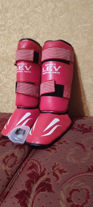 Захист на гомілки для єдиноборств