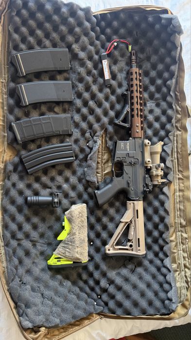 Arma e material de airsoft