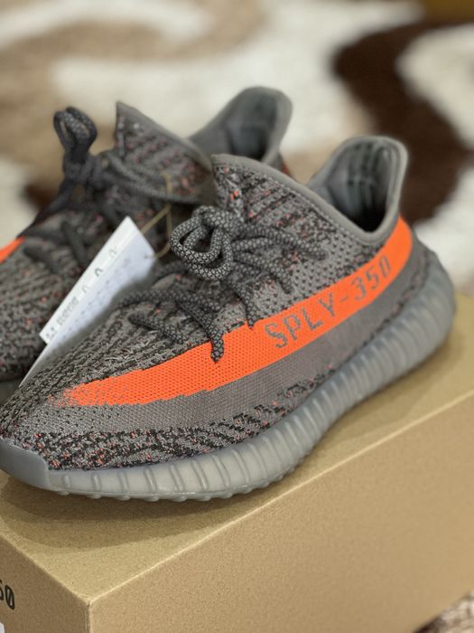 Adidas Yeezy Boost 350 V2 Beluga