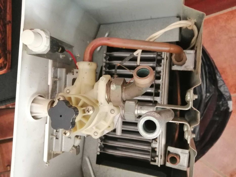 Esquentador em muito bom estado