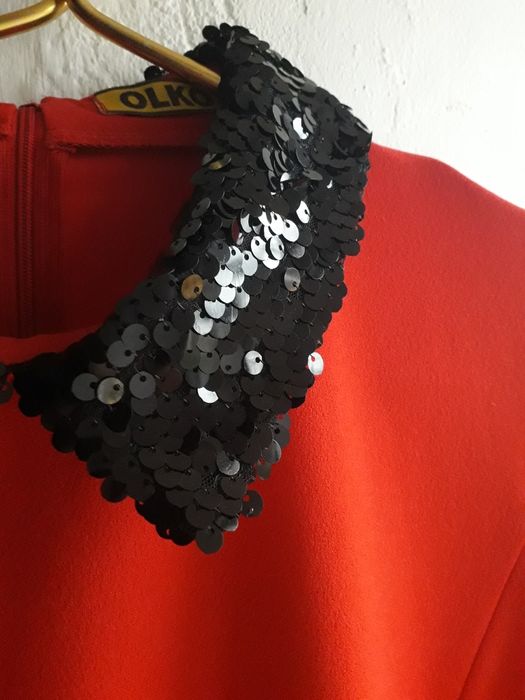 Гарна жіноча сукня!)