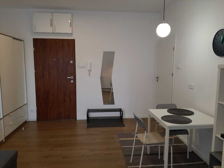 mieszkanie/ kawalerka 28 m²/ ul. 6 Sierpnia - Widok 4