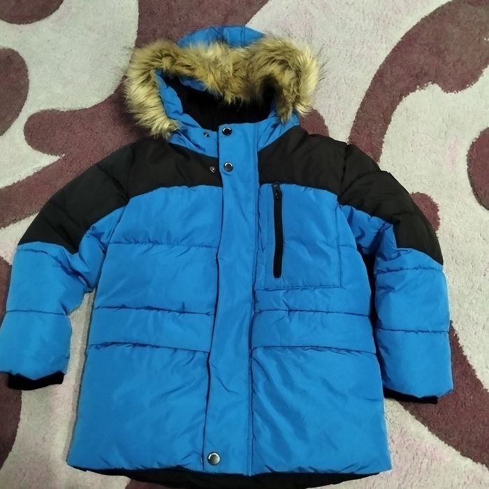 Продам куртку для хлопчика зима