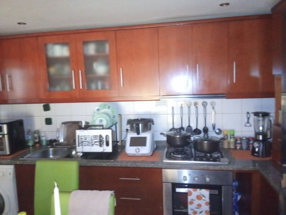 Arrenda se quarto para férias ou ao mês.