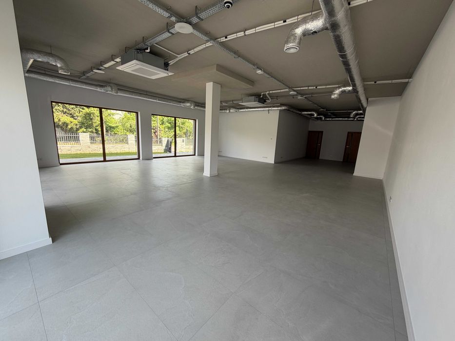 Lokal usługowy 160m2 w bardzo dobrej lokalizacji