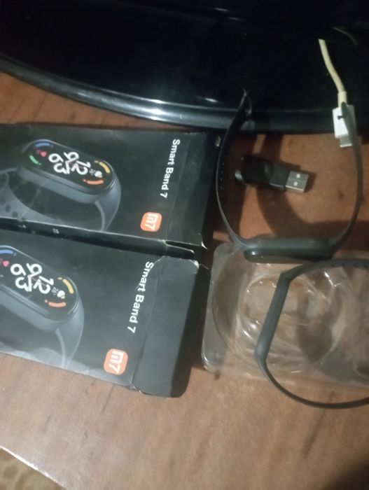 Смарт браслеты..