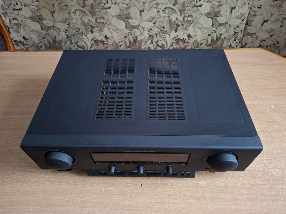 Стильный харизматичный Philips FR 920E,2×80Вт,есть BLUETOOTH,гарантия!