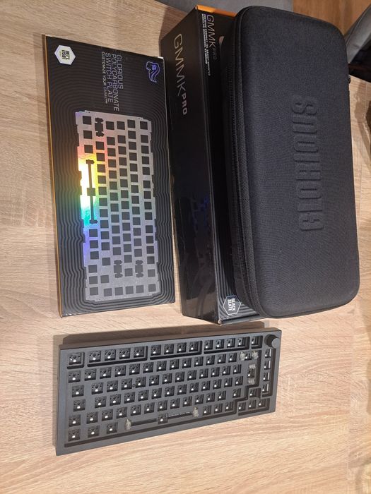 GMMK Pro  barebones ISO