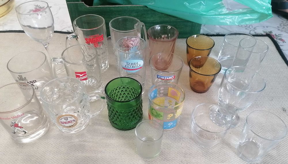 Copos sortidos, lote verde, tudo por 5€