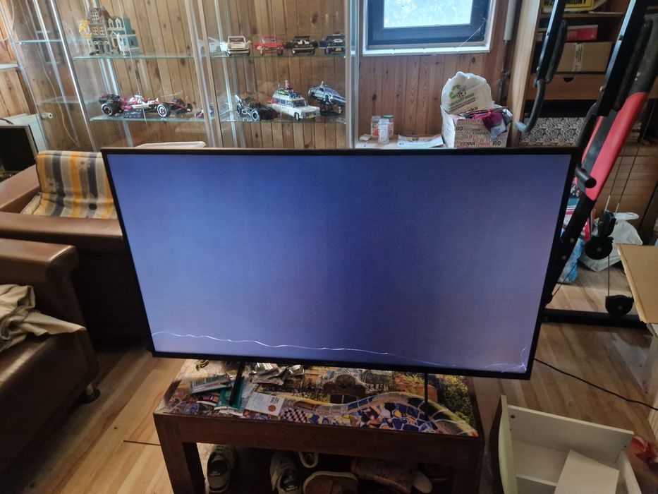 Sprzedam uszkodzony TV Sony 49XH8096