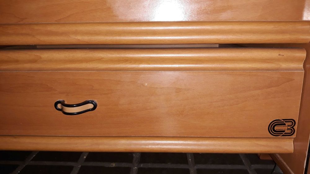 Secretária de Madeira, com muita arrumação64751451782530121