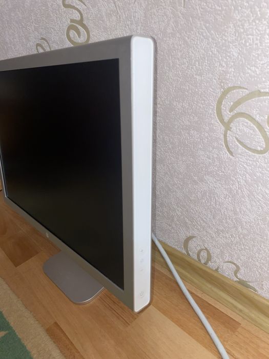 Продам монітор 20' Apple Cinema Dispay