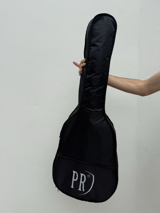 Guitarra acustica Pablo Romero