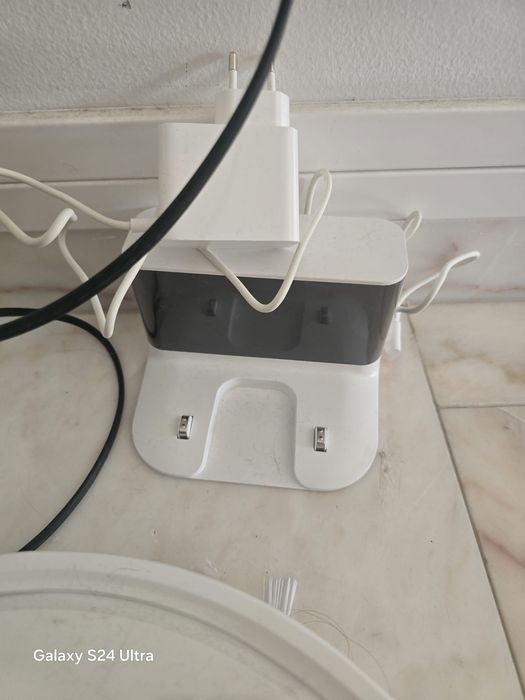 Aspirador robot xiaomi vacuum E12 como novo