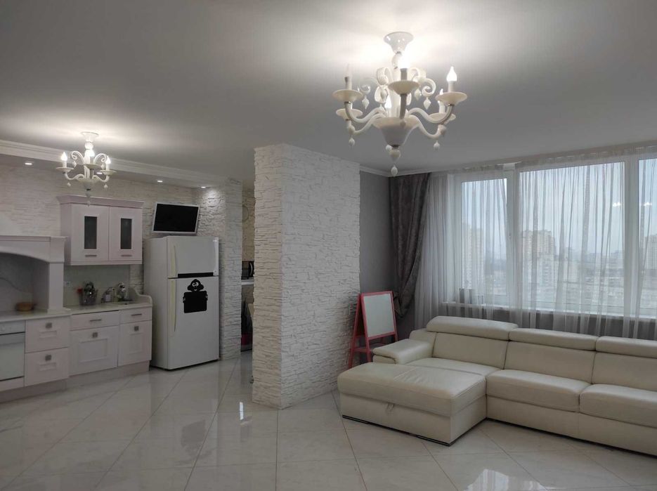 Від власника, Севастопольська пл. пр-т Лобановського, 6А, 3-кім