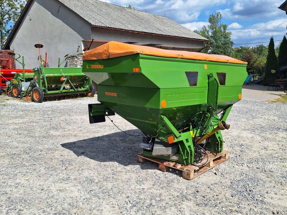 Rozsiewacz nawozu Amazone ZA-M MAX Tronic kuhn Rauch
