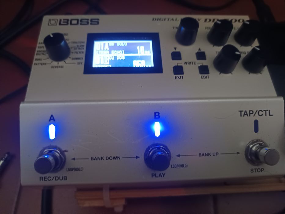 BOSS DD-500 Digital Delay — Como Novo | 200€