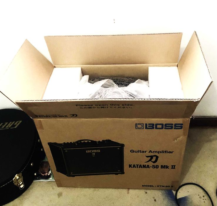 Amplificador pouco usado/ Amplificador KTANA-MKII 50W