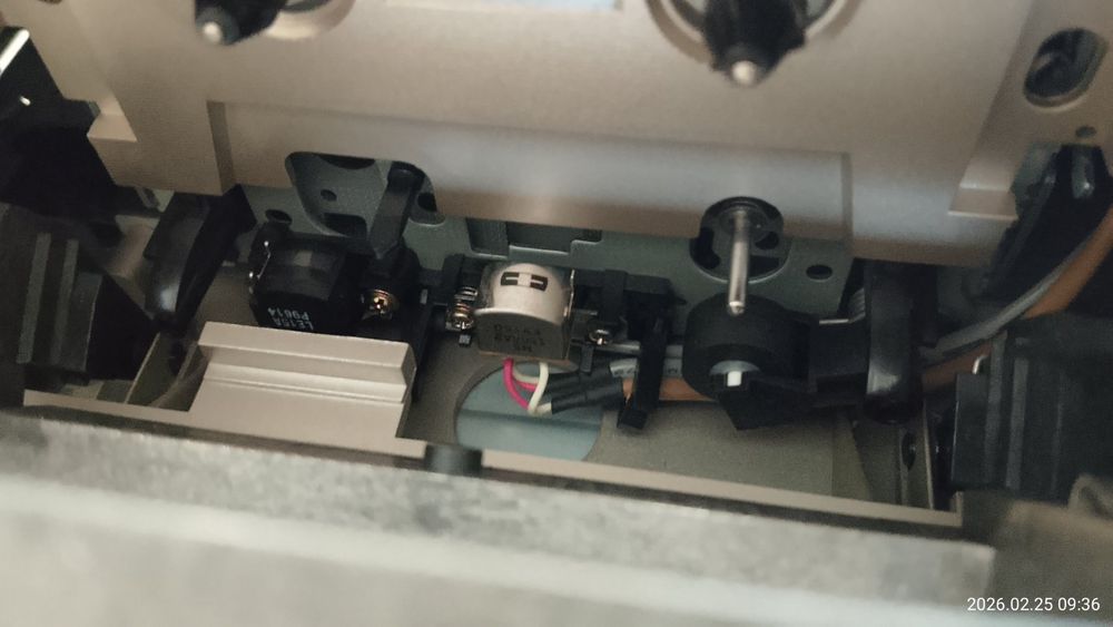 Продам касетну деку Onkyo TA-6211