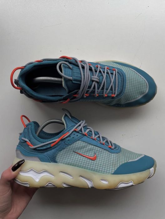 Кросівки nike react live