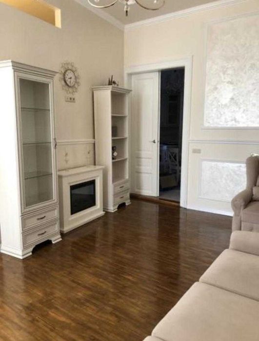 Чудова квартира в історичному центрі, Корятовича