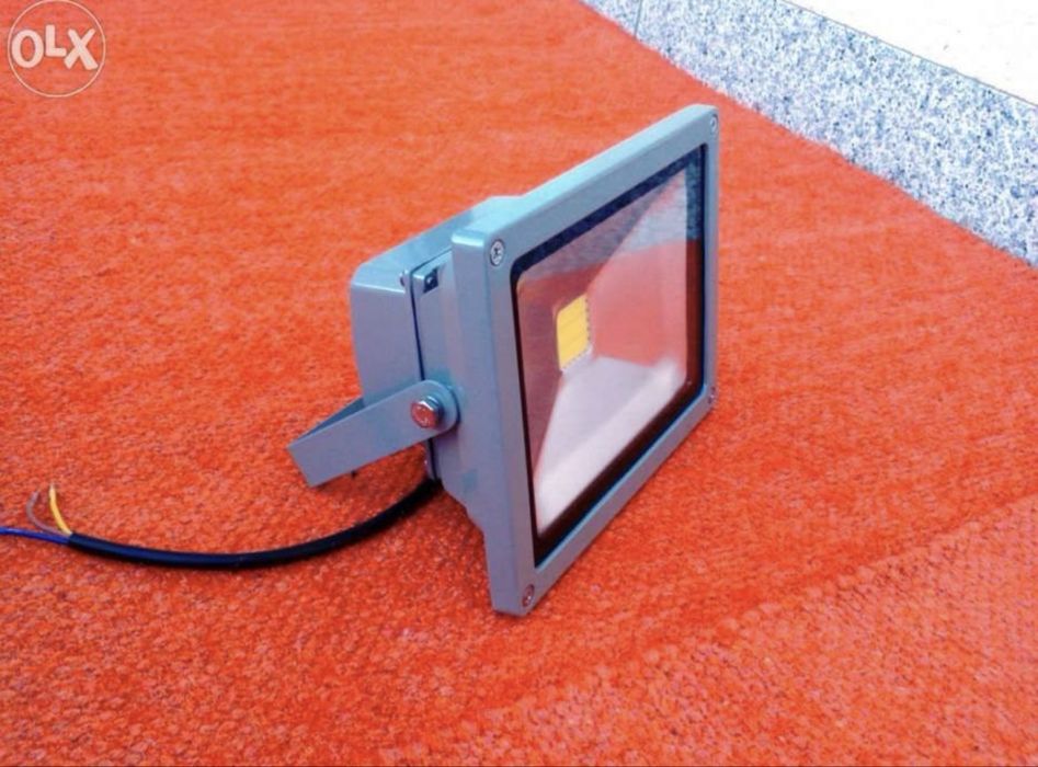 Holofotes de 20w LED (representa 200w halogéneo)