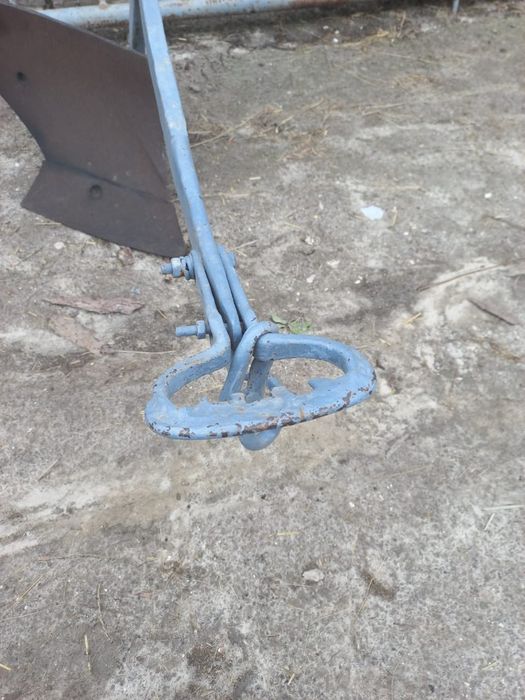 Продам два кіних плуги в робочому стані