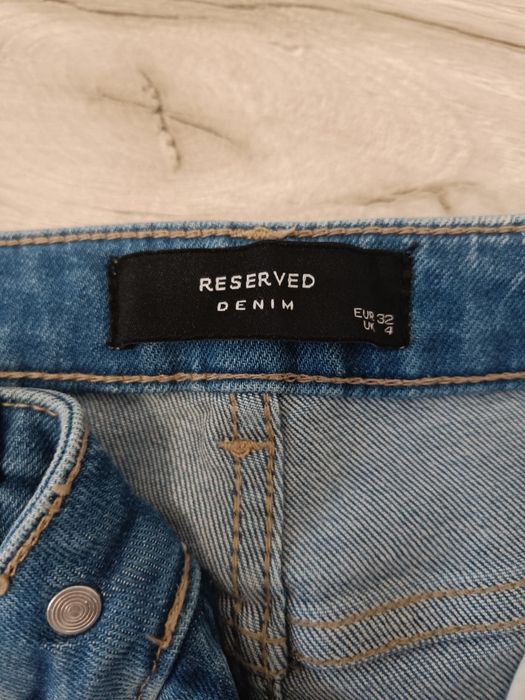 Spodnie jeansowe Reserved rozmiar 32