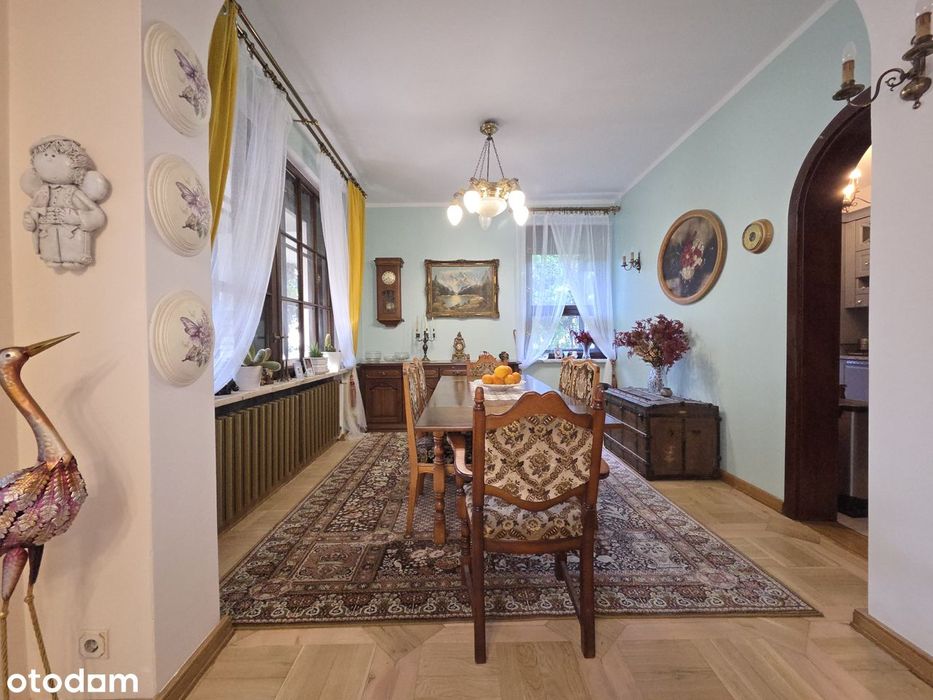 Przestronny, Solidny Dom Z Widokiem Na Góry
