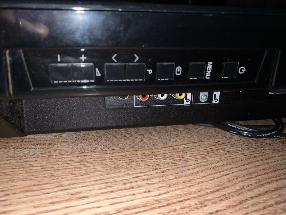 Телевізор SHARP LC-32LU700E