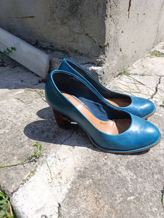 Сині шкіряні туфлі Clarks