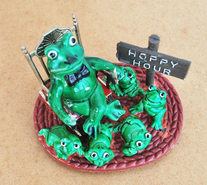 Conjunto de sapos Happy Hour