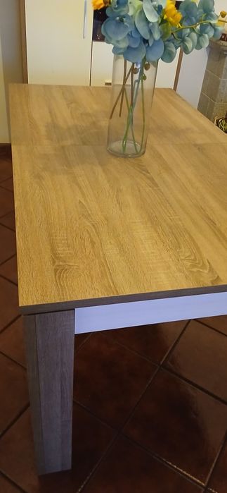 Mesa de jantar extensivel ,  Excelente estado