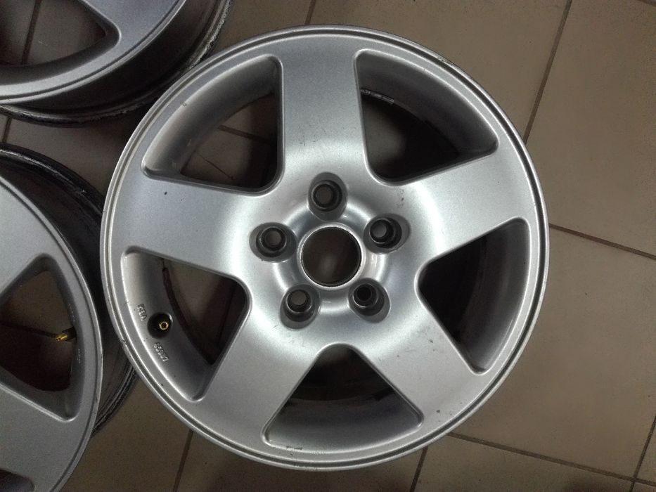 Диски Mazda 3/Kia/Hyuhdai 6.5jx15h2, ET40, 5x114.3 R15