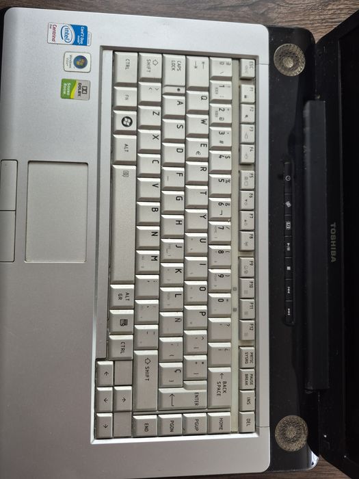 Laptop toshiba satellite a200 sprawny