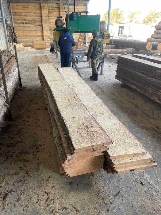 Дошка соснова суха необрізна. СТОЛЯРНА.