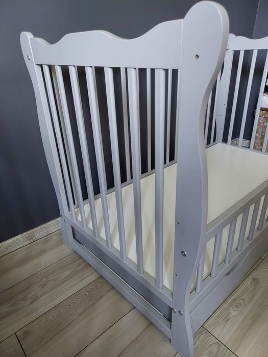 Łóżeczko dziecięce Z MATERACEM