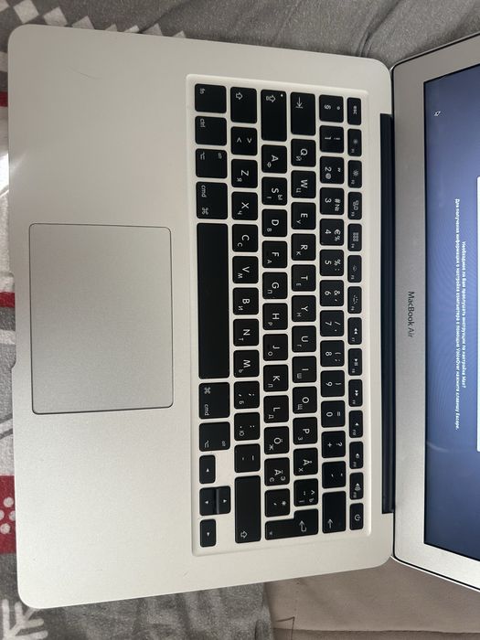 MacBook Air 13” (Model A1466)
