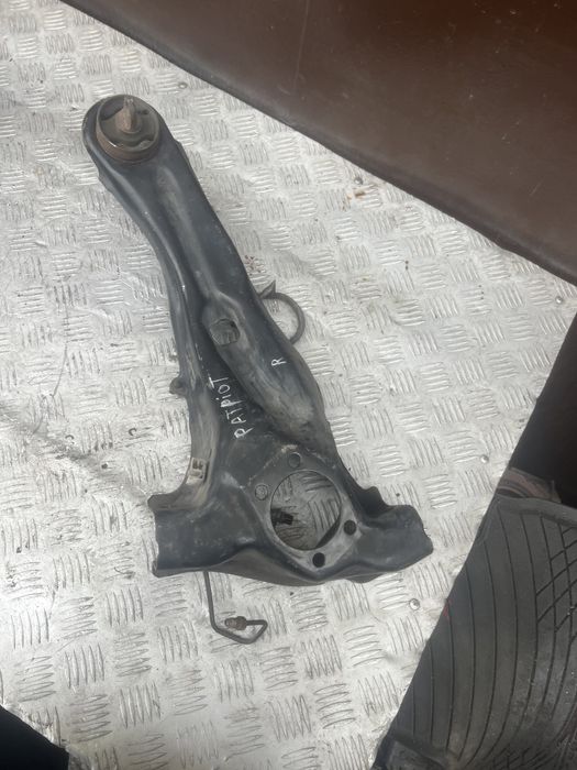 Задний рычаг продольный правый джип патриот 15г jeep patriot