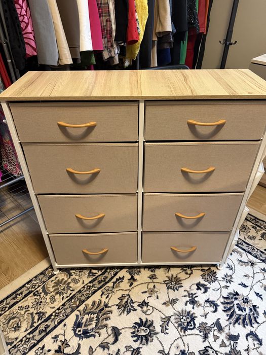 2 comodas, 1 secretaria e 1 cadeida de escritorio